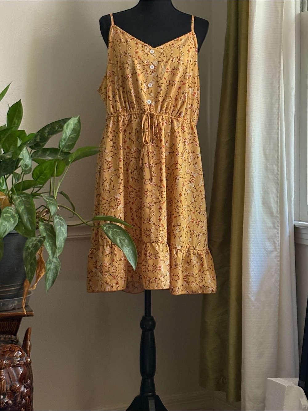 Women’s  Floral Tie-Waist Sundress